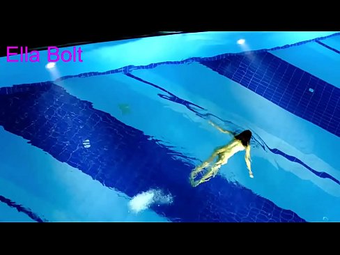 ❤️ Ùn possu micca piantà di fighjulà, ghjovana bionda catturata nuda in piscina ELLA BOLT ️❌ Video cazzo  à porn co.redpornpictures.ru